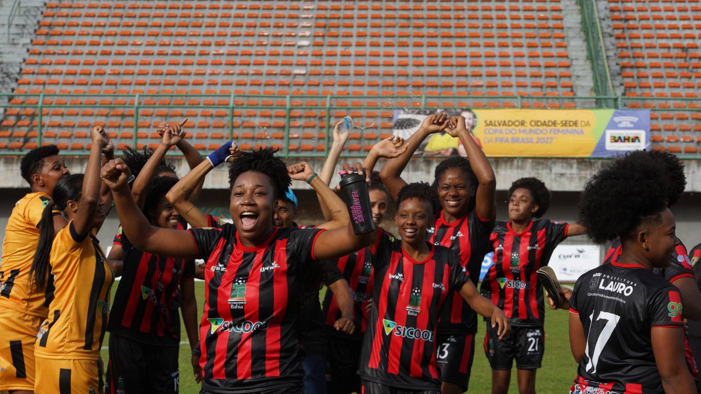 Jovens na Taça das Favelas Bahia — foto 1